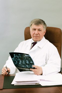 Анатолий Кулаков, директор Центрального научно-исследовательского института стоматологии и челюстно-лицевой хирургии