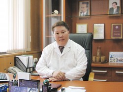 Борис Андреев, главный врач, отличник здравоохранения РФ и РС (Я), кандидат медицинских наук