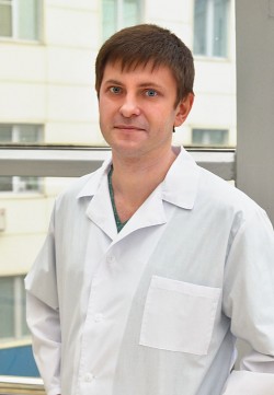 Дмитрий Черников, медицинский координатор проекта, врач-колопроктолог. Фото: Аксинья Прохорова