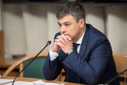 Дмитрий Морозов, председатель Комитета Госдумы по охране здоровья. Фото: Борис Тумаков