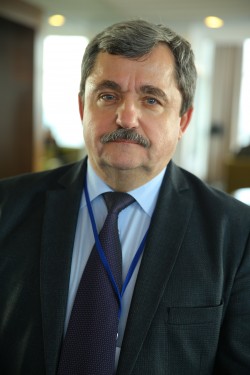 Евгений Александров, директор по корпоративным коммуникациям компании «АКРИХИН»