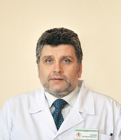 Геннадий Осокин, главный хирург, кандидат медицинских наук, доцент кафедры общей хирургии