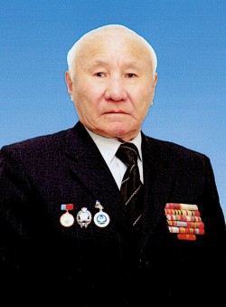 Иван Иванович Махначевский, участник двух войн, кавалер трёх орденов, заслуженный врач РС (Я)