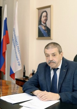Михаил Кузьменко председатель Профессионального союза работников здравоохранения Российской Федерации