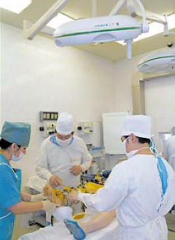Мирнинские хирурги — профессионалы высокого уровня