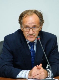 Олег Иванович Киселёв, директор ФГБУ «НИИ гриппа» Минздрава России