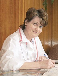 Вера Суханова, заведующая стоматологическим отделением