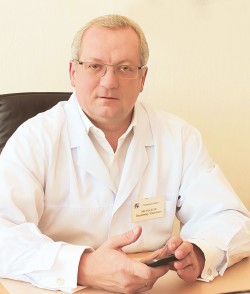 Владимир Мочалов, главный врач АПЦ № 209, заслуженный врач РФ, депутат муниципального образования Раменки