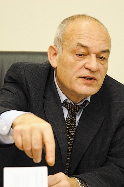 Альберт Адамян, начальник Департамента здравоохранения Томской области