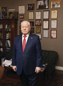 Александр Разумов, президент Московского научно-­практического центра медицинской реабилитации, восстановительной и спортивной медицины (фото: Анастасия Нефёдова)