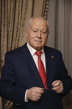 Александр Разумов, президент Московского научно-­практического центра медицинской реабилитации, восстановительной и спортивной медицины (фото: Анастасия Нефёдова)