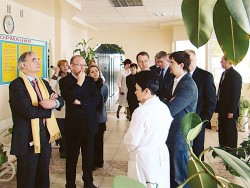 Французские врачи в межрайонном туберкулёзном центре