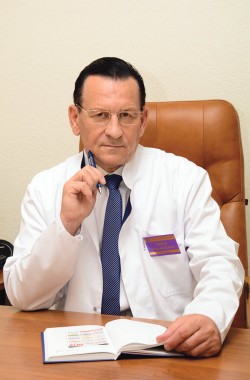 Горяев Николай Ильич, главный врач ГУЗ «Краевая больница № 3» 