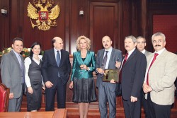Национальная медицинская премия «Призвание
 — 2010». Фото: Михаил Соловьянов