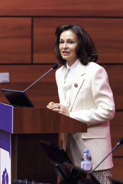 Наталья Мантурова, главный внештатный специалист пластический хирург Минздрава России и Департамента здравоохранения Москвы 