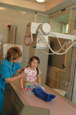 Современная рентген-установка, подаренная благотворительным фондом Римско-католической церкви «Каритас»