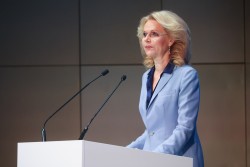 Татьяна Голикова, заместитель Председателя Правительства Российской Федерации Татьяна Голикова, заместитель Председателя Правительства Российской Федерации