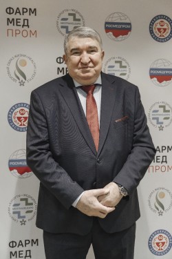 Виктор Егоров, президент Национальной ассоциации заслуженных врачей и наставников
