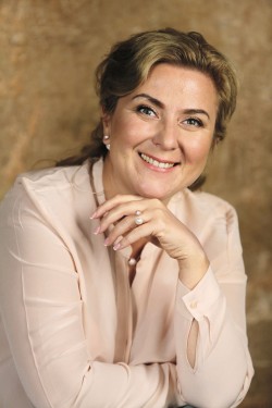 Виталина Левашова, директор НОЧУ ДПО «Высшая медицинская школа»