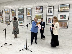 В День защиты детей в Федеральном медико-биологическом агентстве была открыта выставка работ юных художников
